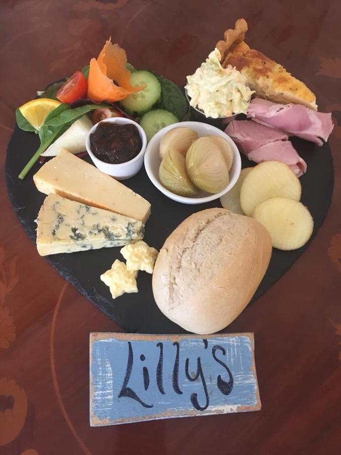 Lilly'S Pad Bed & Breakfast Keelby Екстериор снимка